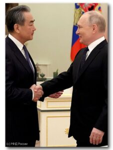 Wang-Yi und Wladimir Putin, Körpersprache gezielt deuten und handeln